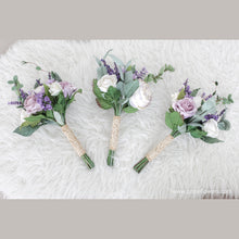 โหลดรูปภาพลงในเครื่องมือใช้ดูของ Gallery ช่อดอกไม้ประดิษฐ์สำหรับเพื่อนเจ้าสาว Mini Flower Bouquet - Our Song

