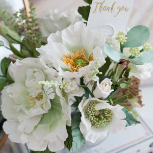 ดอกไม้แต่งบ้านพร้อมแจกันทรงกลม โทนสีขาวเขียว - White&Green Bordeaux Vase