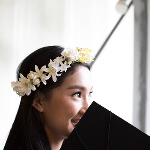 มงกุฎดอกไม้ประดิษฐ์ Handmade Paper Floral Crown - Simple White Cream