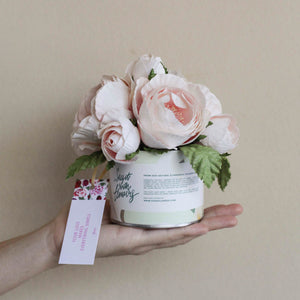 กระปุกดอกไมน้ำหอมของขวัญขนาดเล็ก Aromatic Gift Box - White Pink Rose