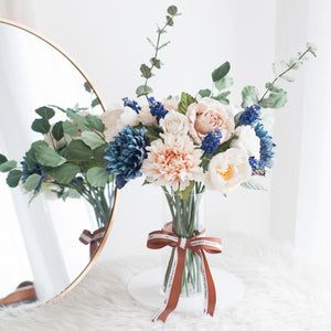ดอกไม้แต่งบ้าน แจกันดอกไม้ประดิษฐ์ โทนสีน้ำเงินพีช - Light Peach & Navy Blue Marseille Vase