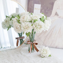 โหลดรูปภาพลงในเครื่องมือใช้ดูของ Gallery แจกันดอกไม้ประดิษฐ์ ดอกไม้ตกแต่งบ้าน แจกันดอกไม้ทรงสูง - White Dahlia Spring
