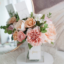 โหลดรูปภาพลงในเครื่องมือใช้ดูของ Gallery แจกันดอกไม้ประดิษฐ์ กล่องดอกไม้ตกแต่งบ้าน - Vintage Old Rose Paris Vase
