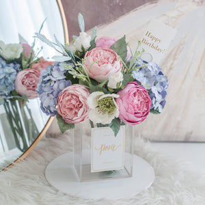 ดอกไม้ตกแต่งบ้านพร้อมแจกันทรงเหลี่ยม โทนชมพูฟ้าพาสเทล - Pink Peony&Blue Hydrangea Paris Vase