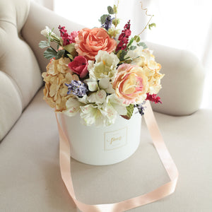 กล่องดอกไม้แสดงความยินดีขนาดใหญ่ Wonder Gift Box - Wild Old Rose