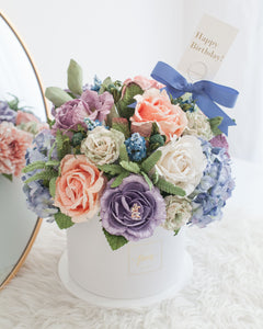 กล่องดอกไม้แสดงความยินดีขนาดใหญ่ Wonder Gift Box - Violet Purple