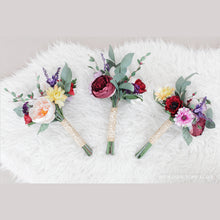 โหลดรูปภาพลงในเครื่องมือใช้ดูของ Gallery ช่อดอกไม้ประดิษฐ์สำหรับเพื่อนเจ้าสาว Mini Flower Bouquet - Last Kiss
