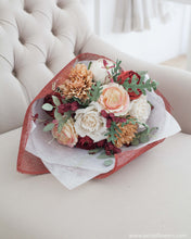 โหลดรูปภาพลงในเครื่องมือใช้ดูของ Gallery ช่อดอกไม้แสดงความยินดี ดอกไม้ประดิษฐ์ โทนสีเบอร์กันดี - Rustic Burgundy Congratulations Bouquet
