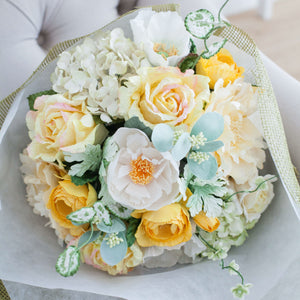 ช่อดอกไม้แสดงความยินดี ดอกไม้แสดงความยินดี - After Glow Congratulations Bouquet