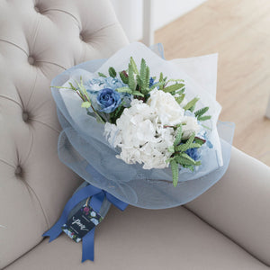 ช่อดอกไม้แสดงความยินดี ดอกไม้แสดงความยินดี - Hydrangea Love Congratulations Bouquet