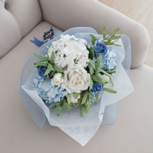 โหลดรูปภาพลงในเครื่องมือใช้ดูของ Gallery ช่อดอกไม้แสดงความยินดี ดอกไม้แสดงความยินดี - Hydrangea Love Congratulations Bouquet
