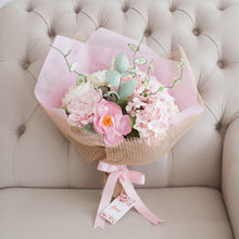 โหลดรูปภาพลงในเครื่องมือใช้ดูของ Gallery ช่อดอกไม้แสดงความยินดี ดอกไม้แสดงความยินดี - Lover Congratulations Bouquet
