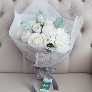 ช่อดอกไม้แสดงความยินดี ดอกไม้แสดงความยินดี - Back to December Congratulations Bouquet