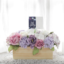 โหลดรูปภาพลงในเครื่องมือใช้ดูของ Gallery แจกันดอกไม้ประดิษฐ์สำหรับตกแต่งโต๊ะทานอาหาร Dining Table Flower Pot - Lavender Heaven
