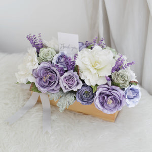 แจกันดอกไม้ประดิษฐ์สำหรับตกแต่งโต๊ะทานอาหาร Dining Table Flower Pot - Violet Purple