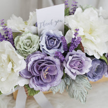 โหลดรูปภาพลงในเครื่องมือใช้ดูของ Gallery แจกันดอกไม้ประดิษฐ์สำหรับตกแต่งโต๊ะทานอาหาร Dining Table Flower Pot - Violet Purple
