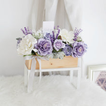 โหลดรูปภาพลงในเครื่องมือใช้ดูของ Gallery แจกันดอกไม้ประดิษฐ์สำหรับตกแต่งโต๊ะทานอาหาร Dining Table Flower Pot - Violet Purple
