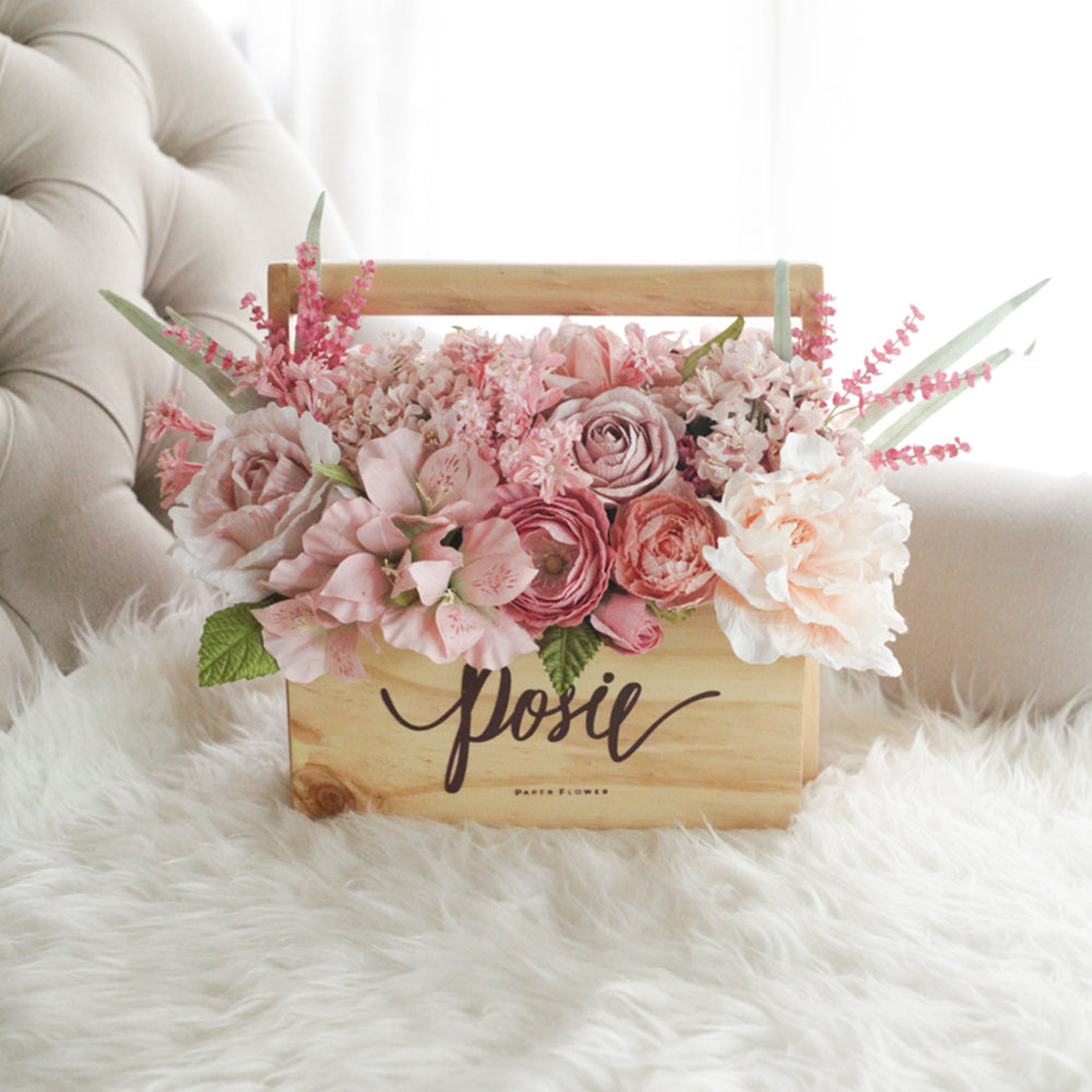 กระเช้าดอกไม้ประดิษฐ์ ดอกไม้แสดงความยินดี Vintage Flower Hamper - Blush Heaven