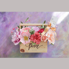 โหลดรูปภาพลงในเครื่องมือใช้ดูของ Gallery กระเช้าดอกไม้ประดิษฐ์ ดอกไม้แสดงความยินดี Vintage Flower Hamper - Ariel Seashell
