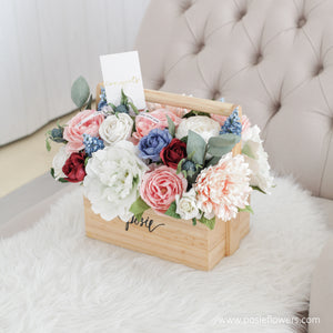 กระเช้าดอกไม้ประดิษฐ์ ดอกไม้แสดงความยินดี Vintage Flower Hamper - The Best Day