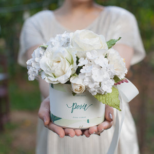 กระปุกดอกไม้น้ำหอมของขวัญขนาดกลาง Aromatic Gift Box - Heavenly White
