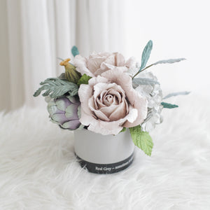 กระปุกดอกไม้น้ำหอมของขวัญขนาดกลาง Aromatic Gift Box - Real Grey