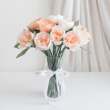 โหลดรูปภาพลงในเครื่องมือใช้ดูของ Gallery เซ็ตดอกไม้ประดับตกแต่งพร้อมแจกัน ดอกพีโอนี่สวน - Old Rose Peony Garden Marseille Vase
