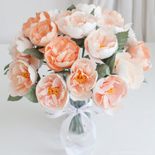 โหลดรูปภาพลงในเครื่องมือใช้ดูของ Gallery เซ็ตดอกไม้ประดับตกแต่งพร้อมแจกัน ดอกพีโอนี่สวน - Old Rose Peony Garden Marseille Vase
