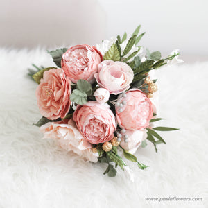 ช่อเจ้าสาวดอกไม้ประดิษฐ์ Medium Bridal Bouquet - Peach and Gold