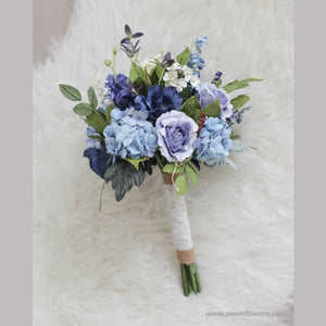 ช่อเจ้าสาวดอกไม้ประดิษฐ์ Medium Bridal Bouquet - Blue Navy and Sweet Pea
