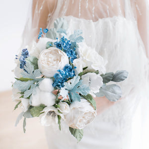 ช่อเจ้าสาวดอกไม้ประดิษฐ์ Medium Bridal Bouquet - Frozen