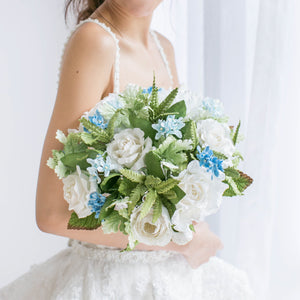 ช่อเจ้าสาวดอกไม้ประดิษฐ์ Medium Bridal Bouquet - Hydrangea Love