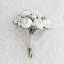 โหลดรูปภาพลงในเครื่องมือใช้ดูของ Gallery ช่อเจ้าสาวดอกไม้ประดิษฐ์ Medium Bridal Bouquet - Winter Wedding
