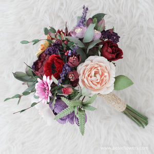 ช่อเจ้าสาวดอกไม้ประดิษฐ์ Medium Bridal Bouquet - Last Kiss