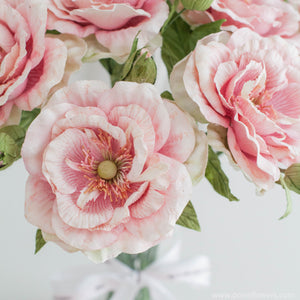 เซ็ตดอกไม้ประดับตกแต่งพร้อมแจกัน ดอกแคโรไลน์ - Caroline Rose Marseille Vase
