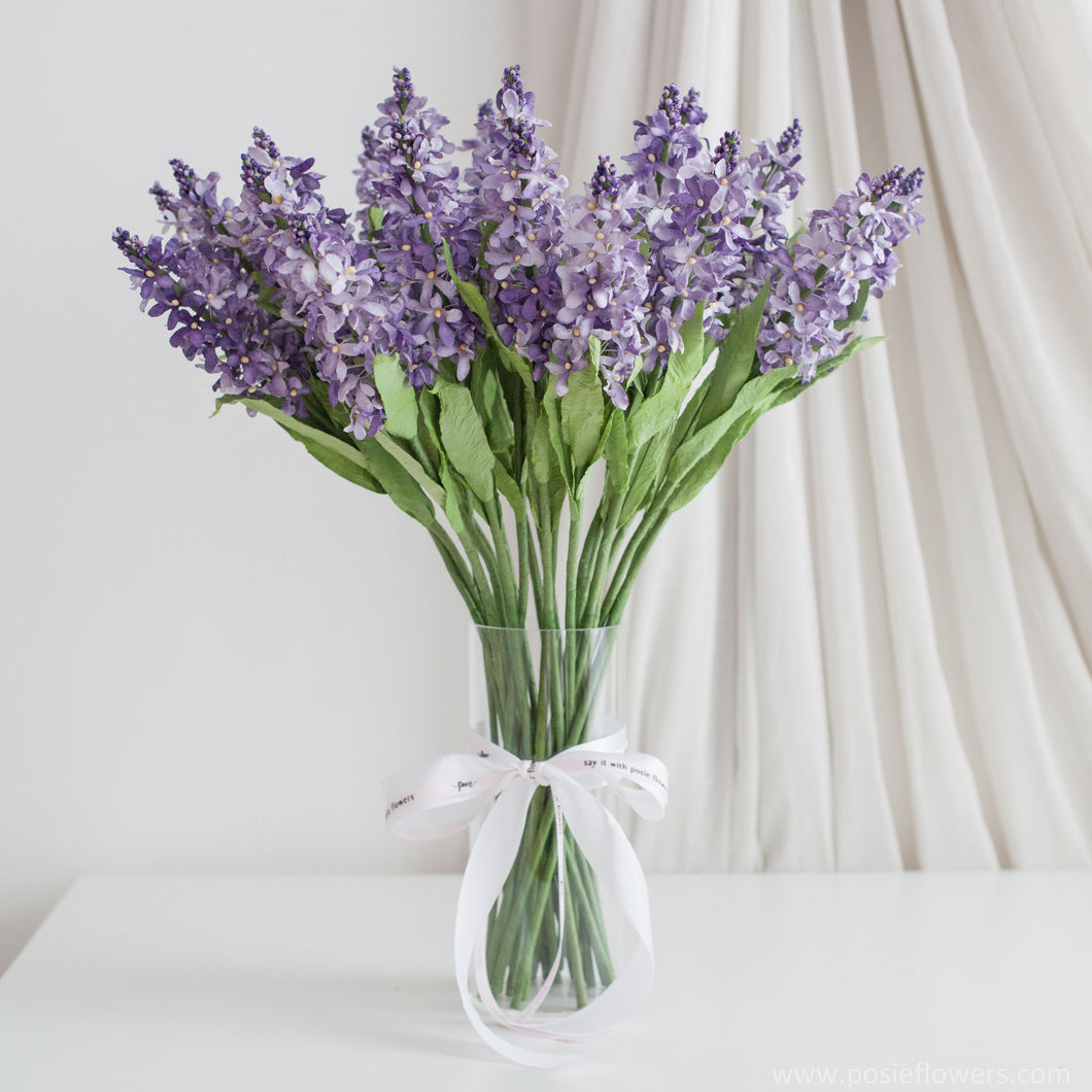 เซ็ตดอกไม้ประดับตกแต่งพร้อมแจกัน ดอกไลแลค - Blue Lilac Marseille Vase