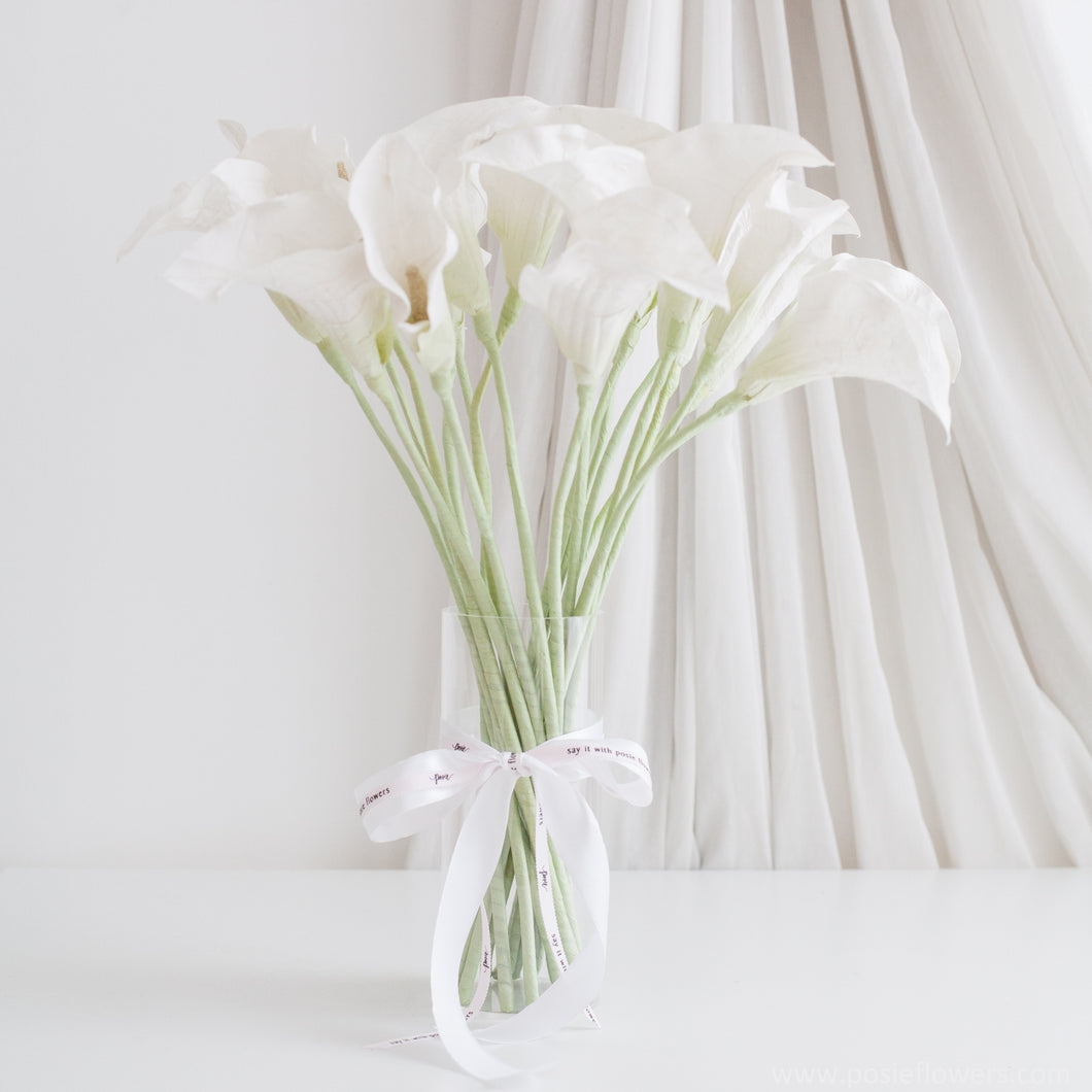 เซ็ตดอกไม้ประดับตกแต่งพร้อมแจกัน ดอกคาล่าลิลลี่ - White Calla Lily Marseille Vase