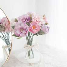 โหลดรูปภาพลงในเครื่องมือใช้ดูของ Gallery ดอกไม้แต่งบ้าน แจกันดอกไม้ประดิษฐ์ ดอกพีโอนี่โทนสีม่วง - Mix Lavender Peony Marseille Vase
