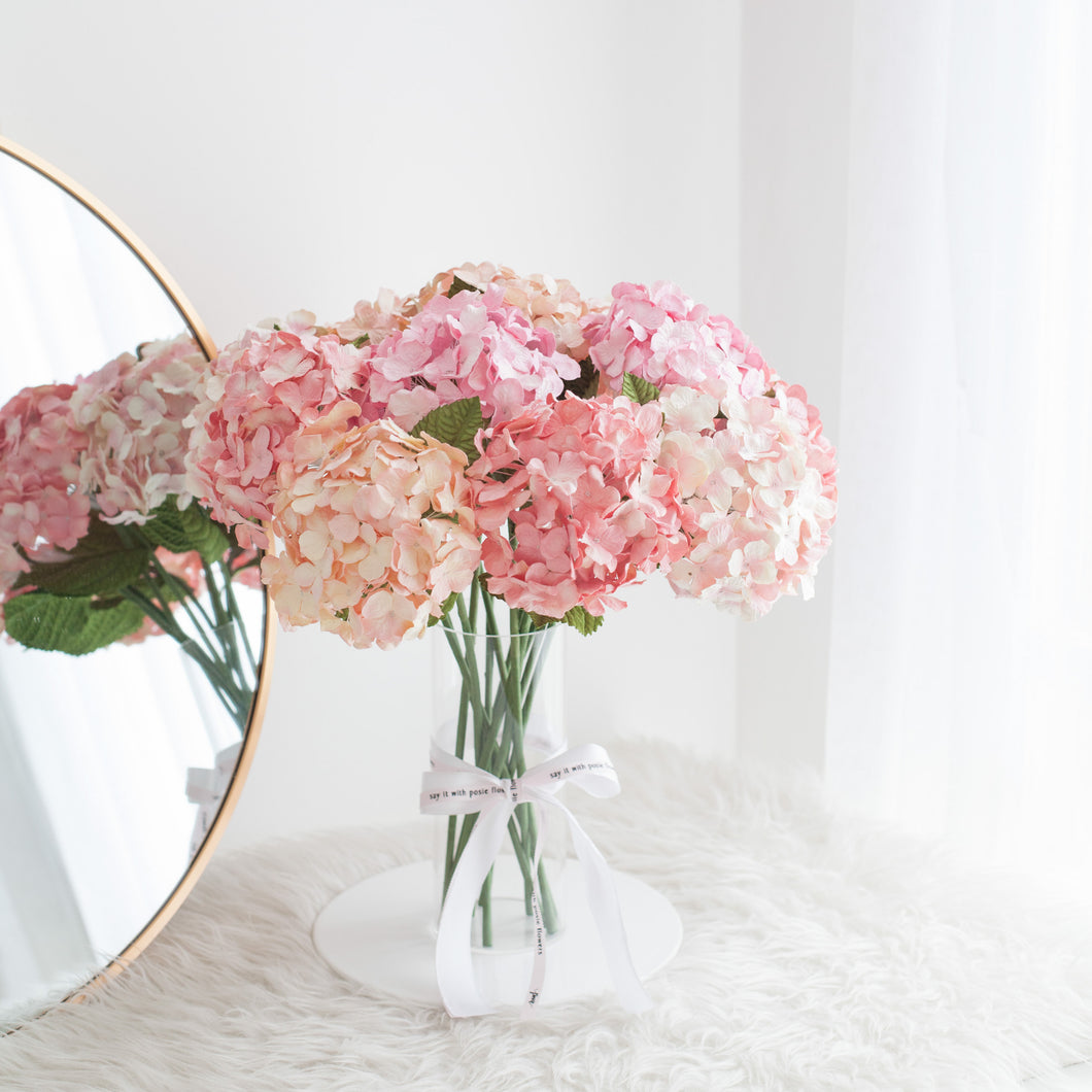 แจกันดอกไม้ประดิษฐ์ ดอกไม้ตกแต่งบ้าน แจกันดอกไม้ทรงสูง - Pink Candy Hydrangea