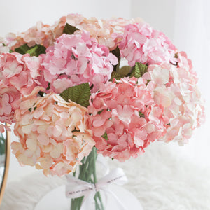ดอกไม้แต่งบ้าน แจกันดอกไม้ประดิษฐ์ ดอกไฮเดรนเยียโทนสีชมพู - Pink Candy Hydrangea Marseille Vase