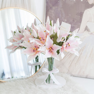 แจกันดอกไม้ประดิษฐ์ ดอกไม้ตกแต่งบ้าน แจกันดอกไม้ทรงสูง - Pink Lily