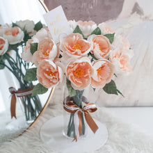 โหลดรูปภาพลงในเครื่องมือใช้ดูของ Gallery ดอกไม้แต่งบ้าน แจกันดอกไม้ประดิษฐ์ ดอกพีโอนี่สวน - Light Peach Stamen Peony Garden Marseille Vase
