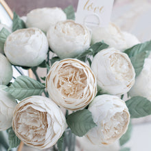 โหลดรูปภาพลงในเครื่องมือใช้ดูของ Gallery แจกันดอกไม้ประดิษฐ์ ดอกไม้ตกแต่งบ้าน แจกันดอกไม้ทรงสูง - White Peony Round
