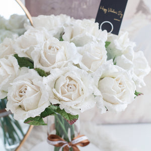 ดอกไม้แต่งบ้าน แจกันดอกไม้ประดิษฐ์ ดอกกุหลาบขนาดใหญ่ - White Large Rose Marseille Vase