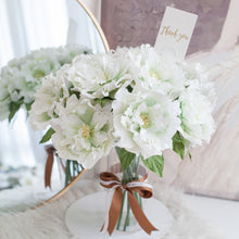 โหลดรูปภาพลงในเครื่องมือใช้ดูของ Gallery แจกันดอกไม้ประดิษฐ์ ดอกไม้ตกแต่งบ้าน แจกันดอกไม้ทรงสูง - White Peony Bloom
