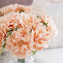 โหลดรูปภาพลงในเครื่องมือใช้ดูของ Gallery แจกันดอกไม้ประดิษฐ์ ดอกไม้ตกแต่งบ้าน แจกันดอกไม้ทรงสูง - Peach Peony Bloom
