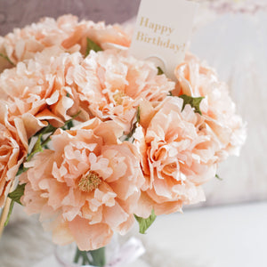 แจกันดอกไม้ประดิษฐ์ ดอกไม้ตกแต่งบ้าน แจกันดอกไม้ทรงสูง - Peach Peony Bloom