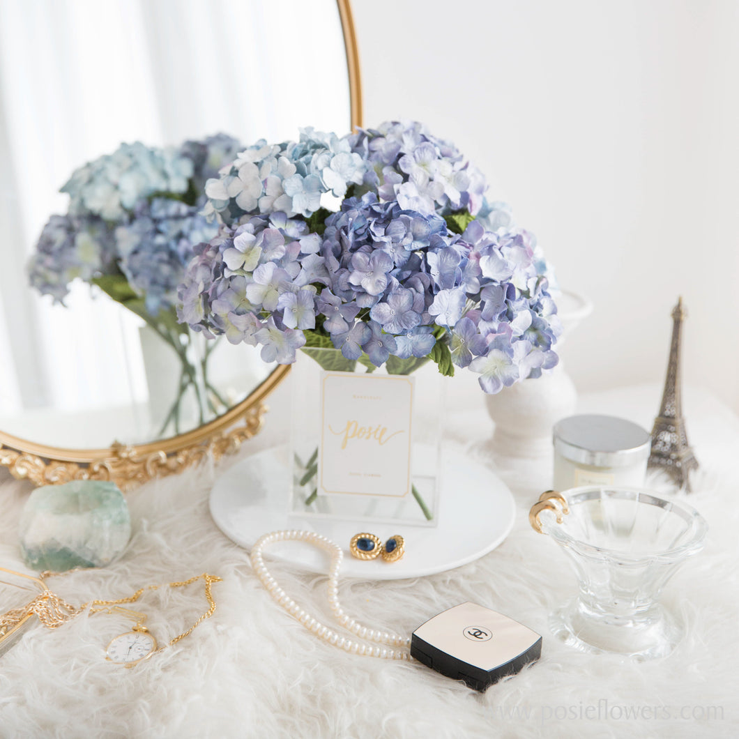 เซ็ตดอกไม้ประดับตกแต่งพร้อมแจกัน ดอกไฮเดรนเยีย - Blue Hydrangea Paris Vase