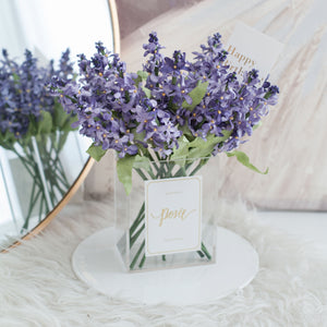 ดอกไม้ตกแต่งบ้านพร้อมแจกันทรงเหลี่ยม ดอกไลแลคสีน้ำเงิน - Blue Lilac Paris Vase