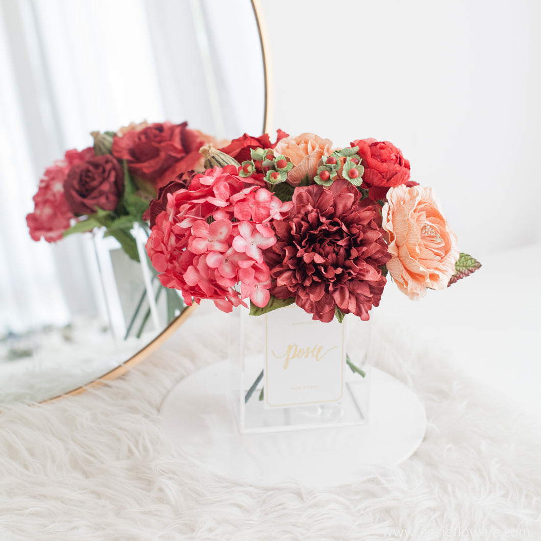 แจกันดอกไม้ประดิษฐ์ กล่องดอกไม้ตกแต่งบ้าน - Prosperous Red Paris Vase